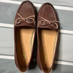 Brand new never worn Sperry loafers